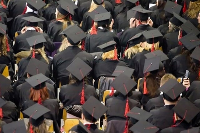 What Are the Benefits of a Business Administration Degree?